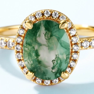 Elegant S925 silver moss agate halo ring with gold finish and vintage oval green gemstone