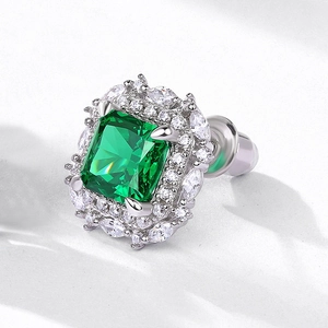 Boucle d'oreille en argent S925 avec pierre verte taille émeraude et diamants brillants