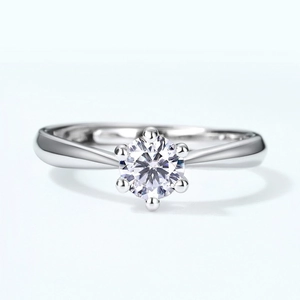 Classic S925 sterling silver moissanite ring with six-prong setting for couples