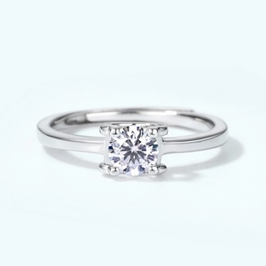 Classic round moissanite S925 sterling silver solitaire ring with adjustable band