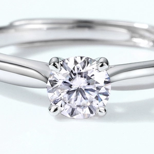 Classic S925 sterling silver moissanite ring with a brilliant round four-prong setting