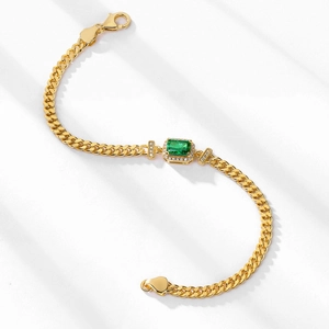 Elegantes 10K Gold-Cuban-Armband mit grünem Smaragdschliff und Pavé-Diamanten