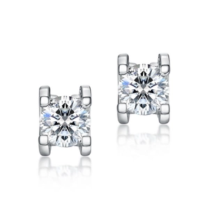 Elegant S925 sterling silver moissanite stud earrings with classic four-prong setting