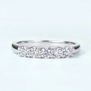 Elegant S925 sterling silver five-stone moissanite ring with classic round cut stones