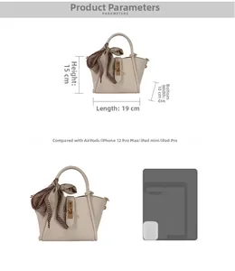 Tableau des tailles du sac cabas en cuir beige avec poignée en foulard de soie