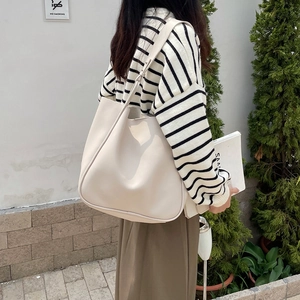 Minimalist off-white large capacity tote bag made of high-quality synthetic leather