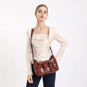 Damen PU Leder Umhängetasche Mit Mehreren Taschen Retro Y2K Motorrad Stil Glänzende Kette Messenger Bag Für Den Alltag