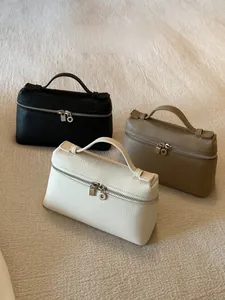 Schicke Leder-Box-Handtaschen in Schwarz, Weiß und Khaki mit glatten Reißverschlüssen