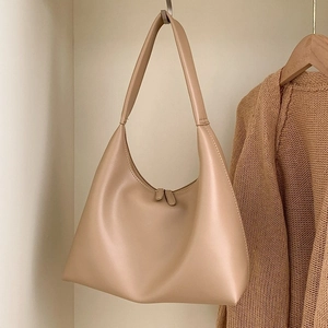 Minimalistische beige Hobo-Tasche mit mattem Finish und Doppelreißverschluss für Damen