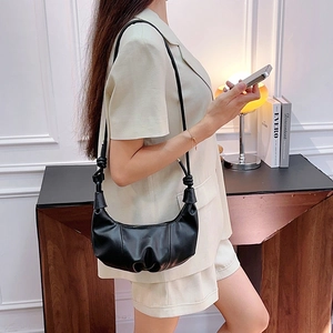 2025 New Fashion Pleated Croissant Bag For Women PU Leather Solid Color Knot Shoulder Strap Daily Versatile Hobo Crossbody Bag