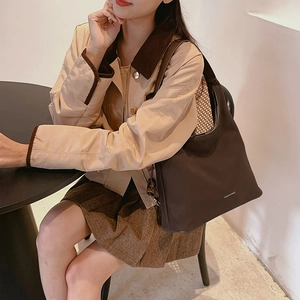 Borsa Tote Vintage di Grande Capacità per Donna in Pelle PU Minimalista Borsa a Spalla Casual Pendolare Hobo Borsa con Stampa di Lettere