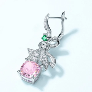 Boucles d'oreilles nœud en argent S925 avec pierre rose et gemme d'accent verte