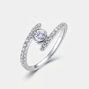 925 Sterling Silver Moissanite Ring Rhinestone Inlaid Circular Band Fashion Wedding Jewelry With Certificate For Women