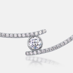 Elegant S925 silver necklace with brilliant moissanite stone and pave accents