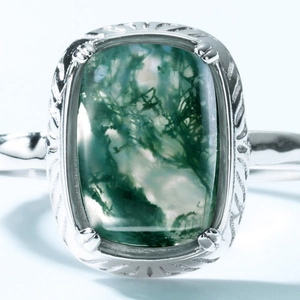 Retro sterling silver ring with rectangular moss agate gemstone and leaf carvings