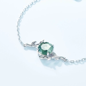 S925 sterling silver bracelet featuring green moss agate and vine leaf design details