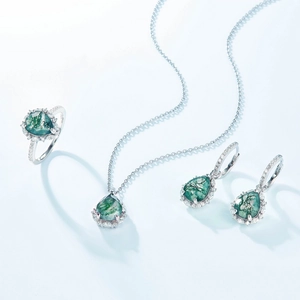 S925 silver jewelry set with drop-shaped green moss agate and sparkling white diamonds