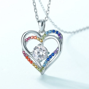 Collier pendentif coeur arc-en-ciel en argent S925 avec un grand oxyde de zirconium