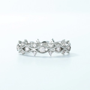 S925 sterling silver wavy band ring with brilliant round moissanite stones