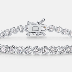 Elegant S925 sterling silver moissanite tennis bracelet with secure double clasp