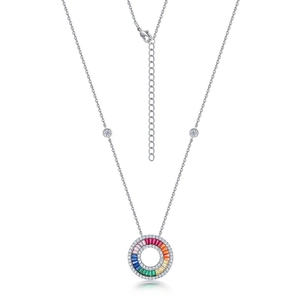 Elegante S925 Sterlingsilber Halskette mit Regenbogen-Edelstein-Anhänger auf weißem Hintergrund