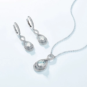 Elegante set di collana e orecchini moissanite infinity in argento sterling 925