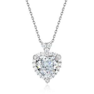 Sparkling S925 silver heart necklace with high-carbon diamond pendant and halo setting