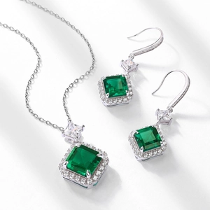 Parure bijoux émeraude carrée en argent S925 avec collier et boucles d'oreilles éclatantes