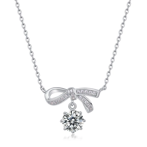 Elegante Halskette mit Schleife aus S925 Sterlingsilber und Moissanit-Anhänger an Silberkette