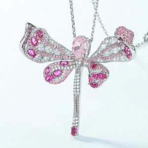 Pendentif libellule élégant en argent S925 avec diamants roses et oxydes de zirconium
