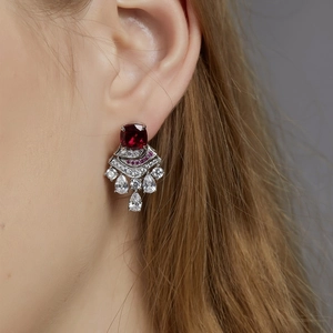 Elegante S925 Silber Fransenohrringe mit rotem Edelstein und rosa Zirkonia-Verzierung