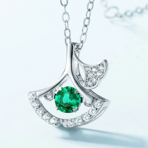 Collier éventail en argent S925 avec pendentif émeraude verte et zircons brillants
