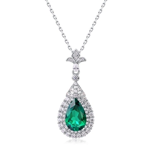 Pendente a goccia in argento S925 con smeraldo e contorno di cristalli luminosi