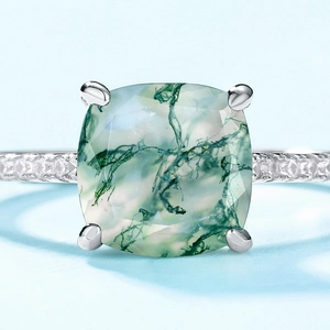 Square moss agate ring in S925 sterling silver with diamond-encrusted band details