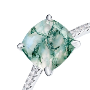Unique S925 silver ring with cushion-cut green moss agate and pavé side diamonds
