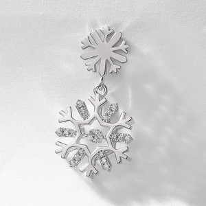 Elegant 925 sterling silver snowflake earrings with sparkling cubic zirconia crystals