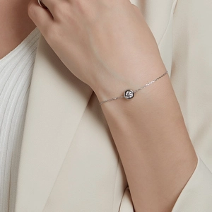 Bracciale in Argento Sterling 925 Moissanite per Donna Tondo Castone a Lunetta Catena a Trazione Regolabile Gioielli di Moda Geometrici Semplici Regalo