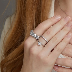 Set van drie zilveren moissanite ringen met klassieke solitair en pavé banden voor dames