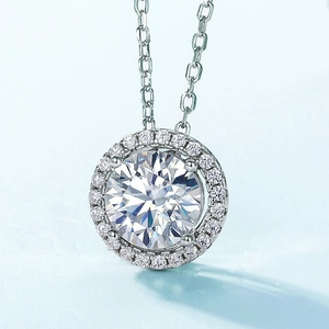 Schitterende S925 sterling zilveren ketting met briljant ronde moissanite halo-hanger
