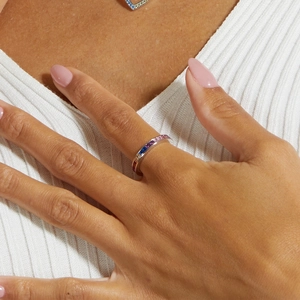 Bague élégante en argent S925 avec zircons rectangulaires aux couleurs de l'arc-en-ciel