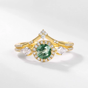 18K gold moss agate bridal ring set with sparkling V-shaped chevron stacking band