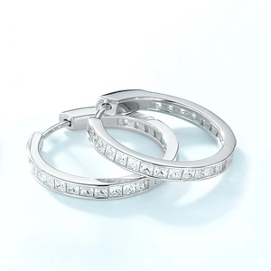 Eleganti orecchini a cerchio in argento sterling 925 con zirconi quadrati scintillanti