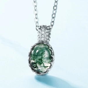 Pendentif en agate mousse ovale en argent S925 avec inclusions vertes naturelles