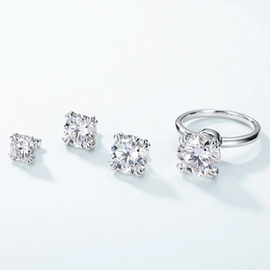 Minimalistisches S925 Sterlingsilber Moissanit Schmuckset mit Ringen und Rundschliff