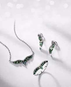 Green moss agate jewelry set with S925 silver necklace, ring and earrings detail