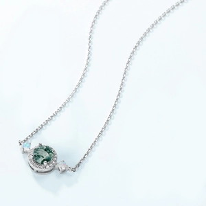 Collana classica in argento con agata muschiata, opale bianco e zirconi scintillanti