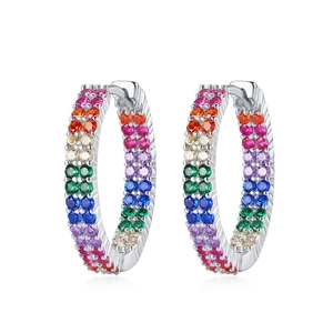 Élégantes créoles en argent S925 avec double rangée de zircons arc-en-ciel