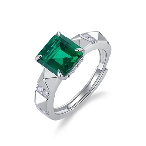 Quadratischer Smaragd-Ring aus S925 Silber mit geometrischem Relief, verstellbar