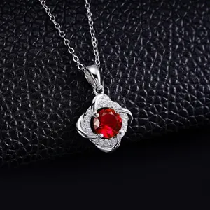 Élégant collier trèfle en argent sterling S925 avec une grande pierre de rubis rouge