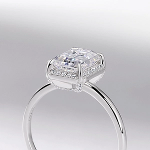 Klassischer Moissanit-Ring in S925 Silber mit strahlendem Halo-Setting für Verlobung